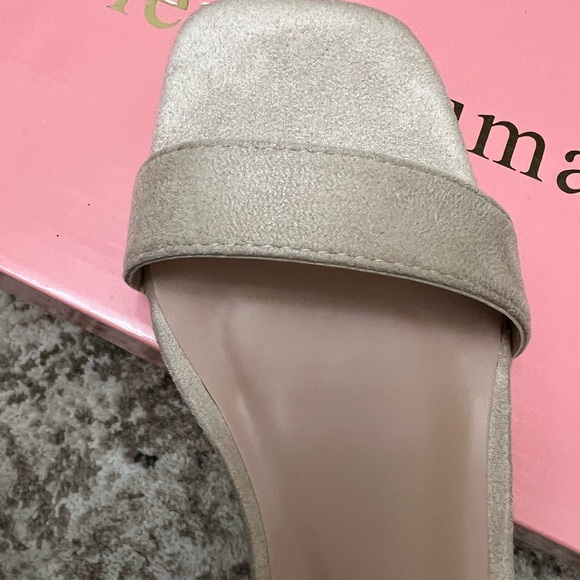 ✅ 3 for $30
Modern Milly Heel - Picture 4 of 7